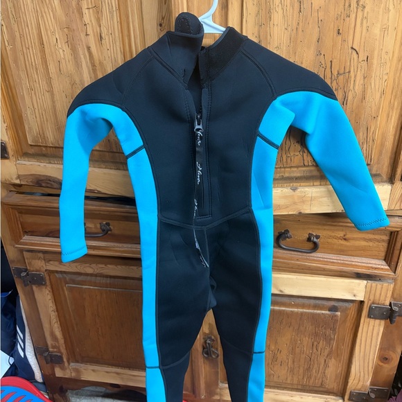 Kids Black and Blue Bodysuit - Picture 2 of 4
